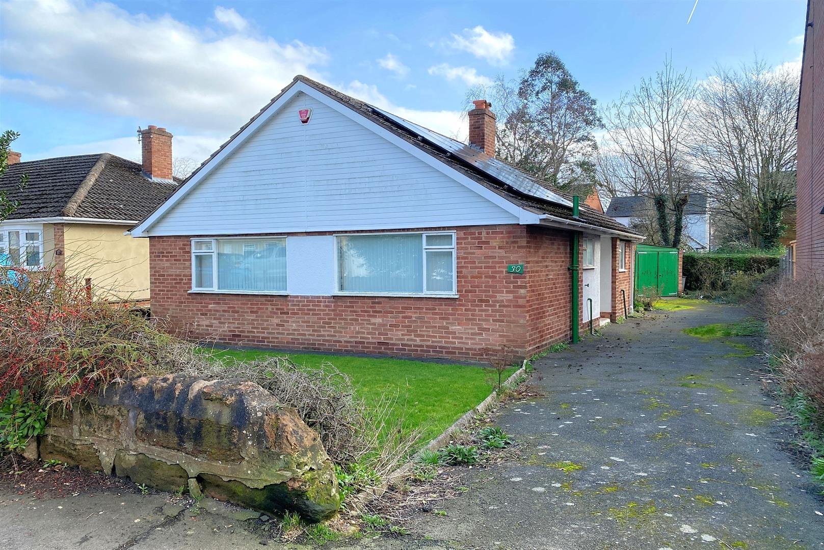 2 bed property in Hall Street, Stourbridge